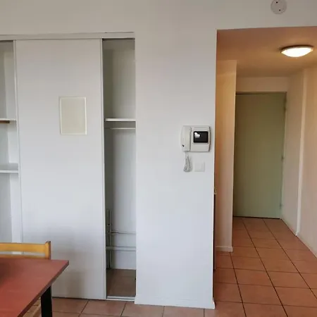 Superbe De 23m² * Ним